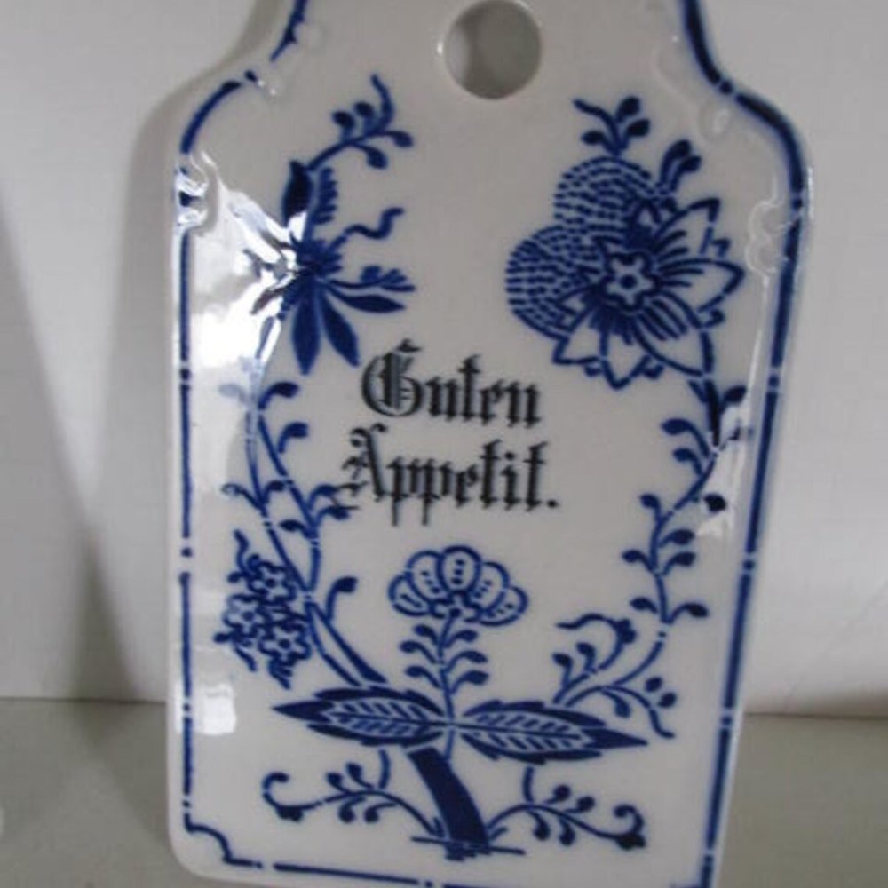 Guten Appetit Good Appetite Blue Danube Blue Onion Pattern Blue and White Trivet
